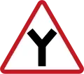 Y-junction sa unahan